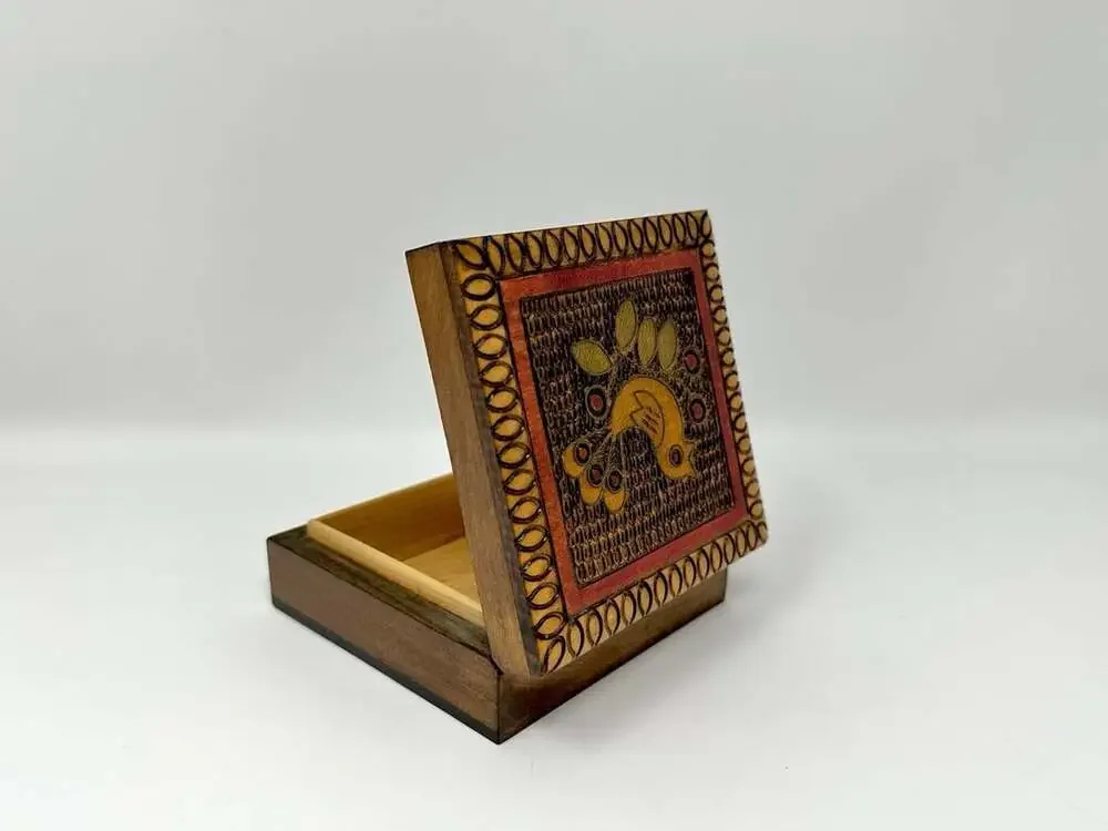 Mid-Century Polish Folk Art Wooden Bird Trinket Box from Poland vtg pyrography